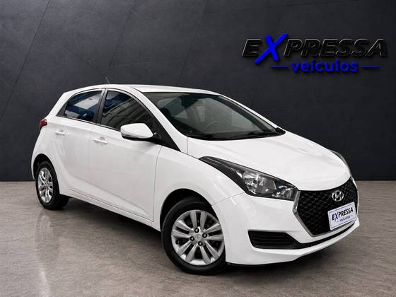 HYUNDAI HB20 1.0 COMFORT PLUS 12V FLEX 4P MANUAL